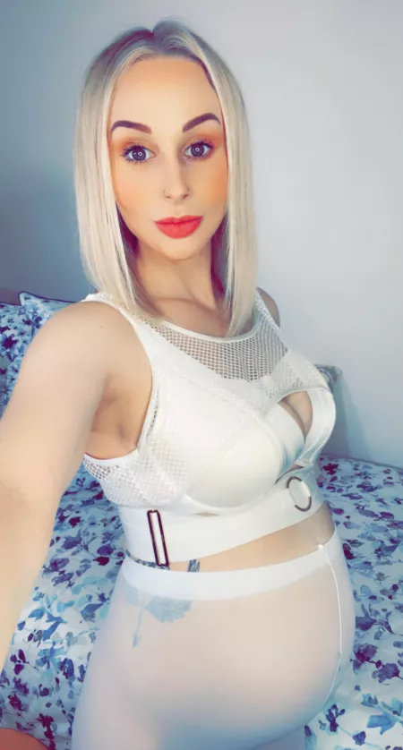 Live soon! 😘 https://linktr.ee/cupacakeus by cupacakeus