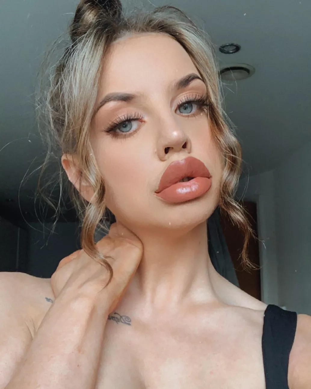 @livix100 posted by gooningaccount