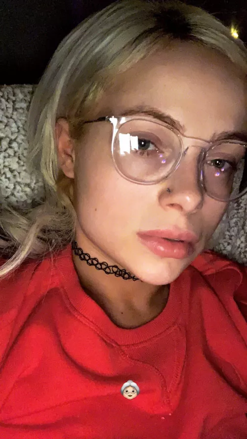 Liv's got some nice lips by DoWeStrikeYou