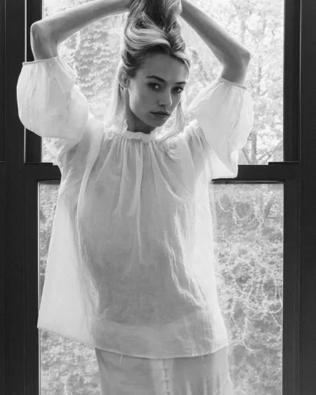 Livy Poulin by enjoying-beauty