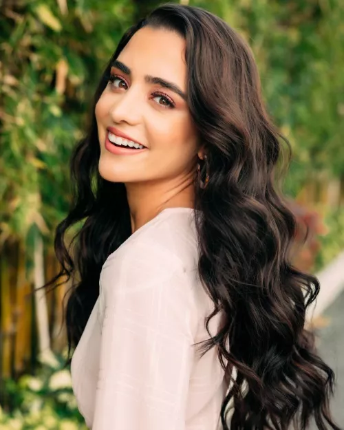 Liz Dieppa by GlamMetalLion