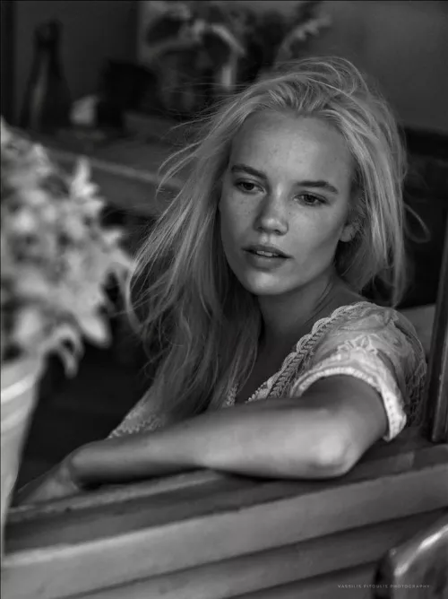 Liza by sussoutthemoon