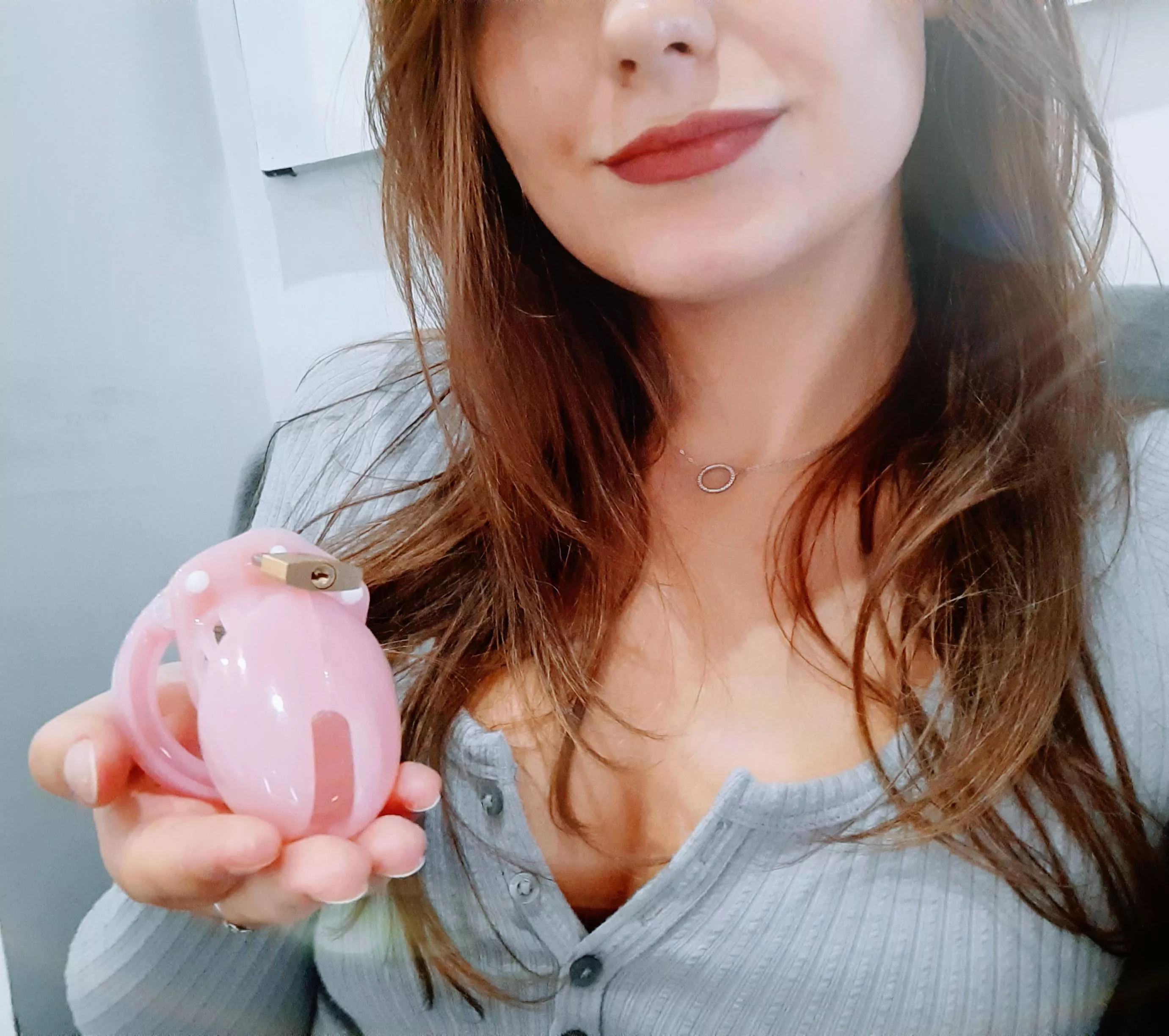 Lock up bitch, I'm tired of looking at it 😒 [domme] posted by SeraHanton