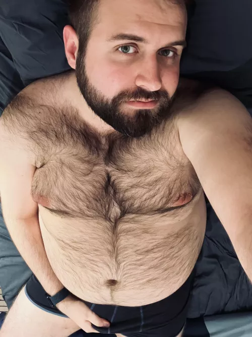 Lockdown is back, it’s the weekend, and daddy is horny! by wienbear