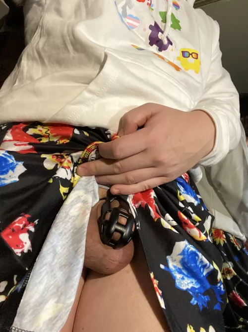 Locked and horny, a kinky combination by Say_wutagain