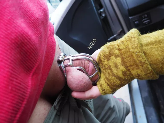 Locktober will not end today : wife is out of town for a week ! by nizo_nizo