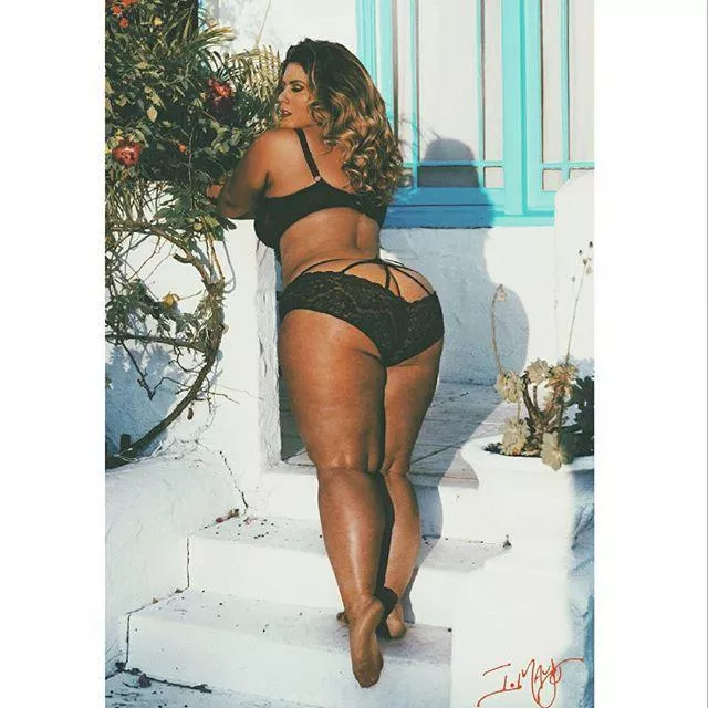 London Andrews posted by evenflow_2991