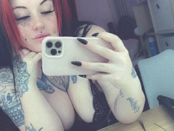 Lonely Friday nights at home 😴 by xXkianaofXx