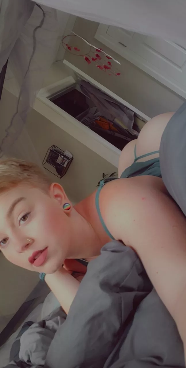 Long day 🙄😜 posted by Nova_not_scotia21