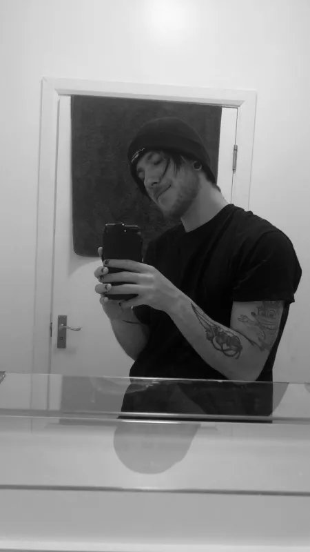 Long day by HexTexh-