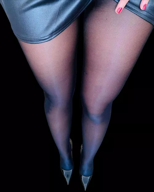 Long legs in Pantyhose and high heels by ThreeSixty83