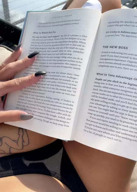 Long weekend of birthday shenanigans — settling down to a solid read 🍹💃📖🤓 by Summer-Rein-Fantsay