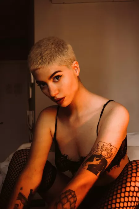 Look at me by Moonlover-18