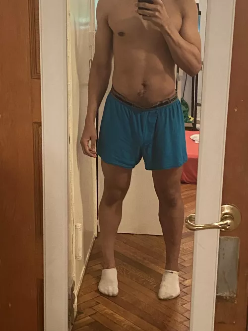 “Look at Papi, 5”10, Lightskin, I approach him, Yo Dude , How you ?” by PeachCrocodile2