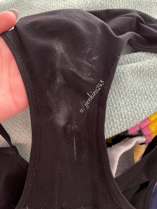 Look at that perfect slit streak! 💦 by Jjenkins245