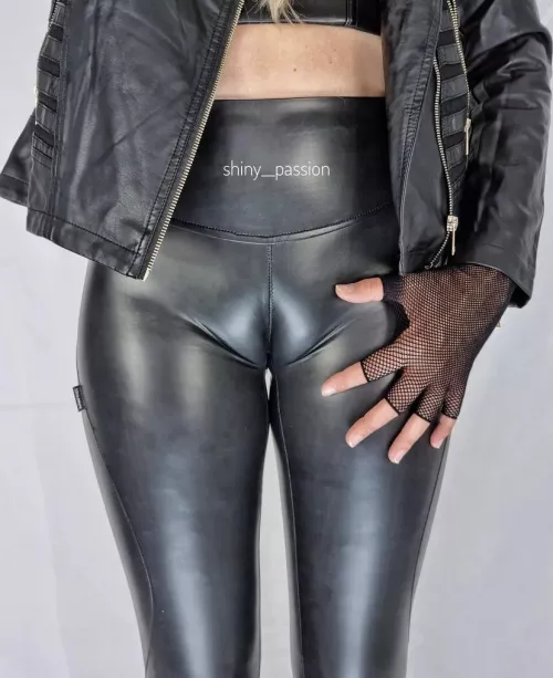 Look at that pussy by bigjuanseck