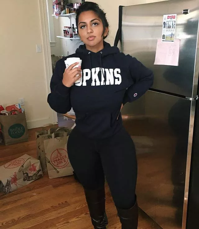 Look at that reflection on the fridge posted by userthenobro1