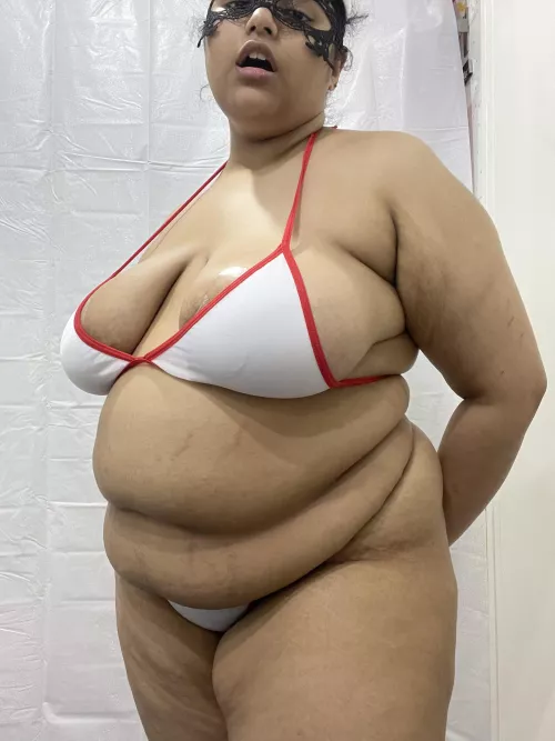 Look at that tum 🤤🥵 by Individual_Shake_202