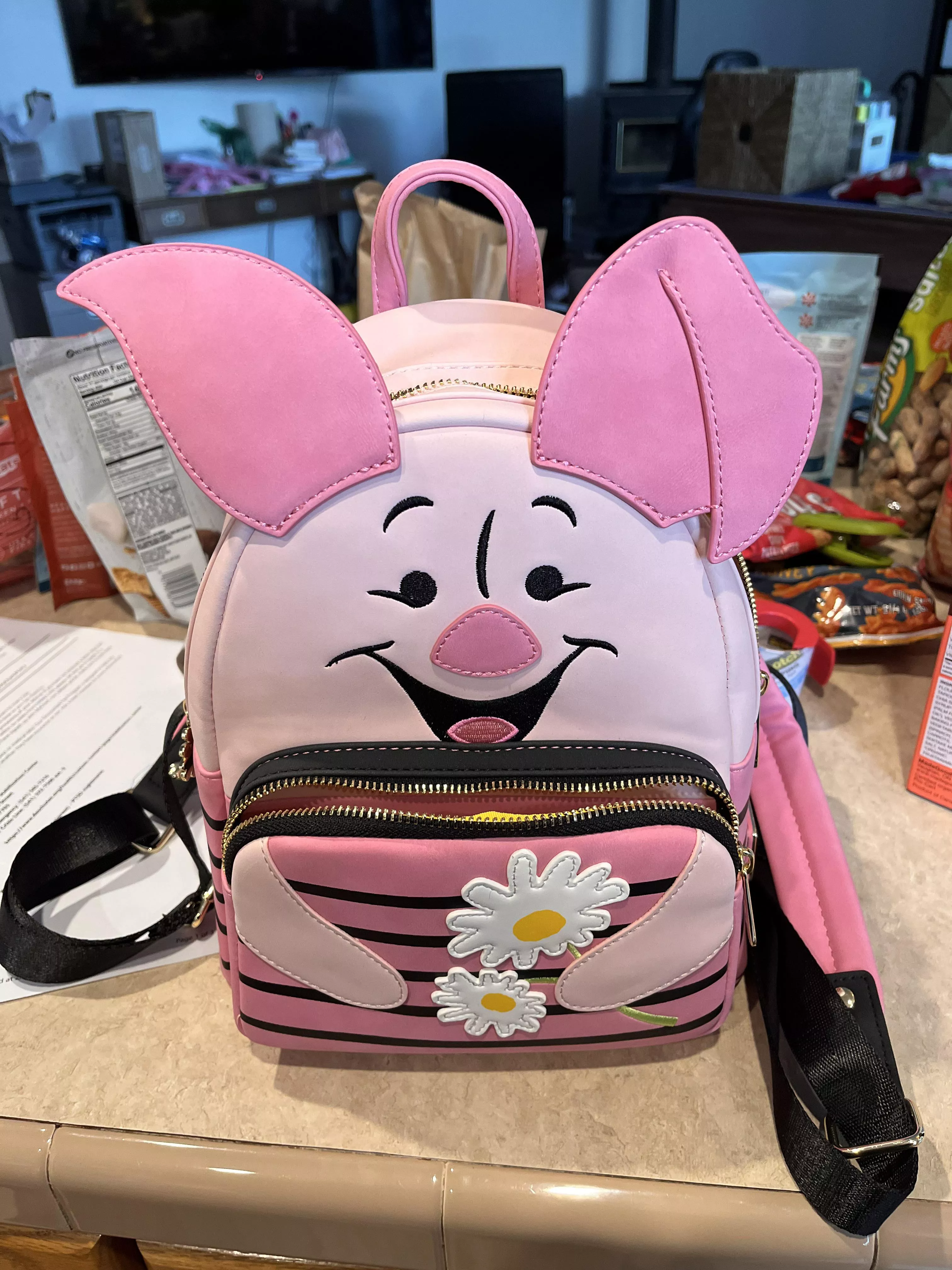 Look at the new purse daddy got me 🥰 posted by LilXMndr