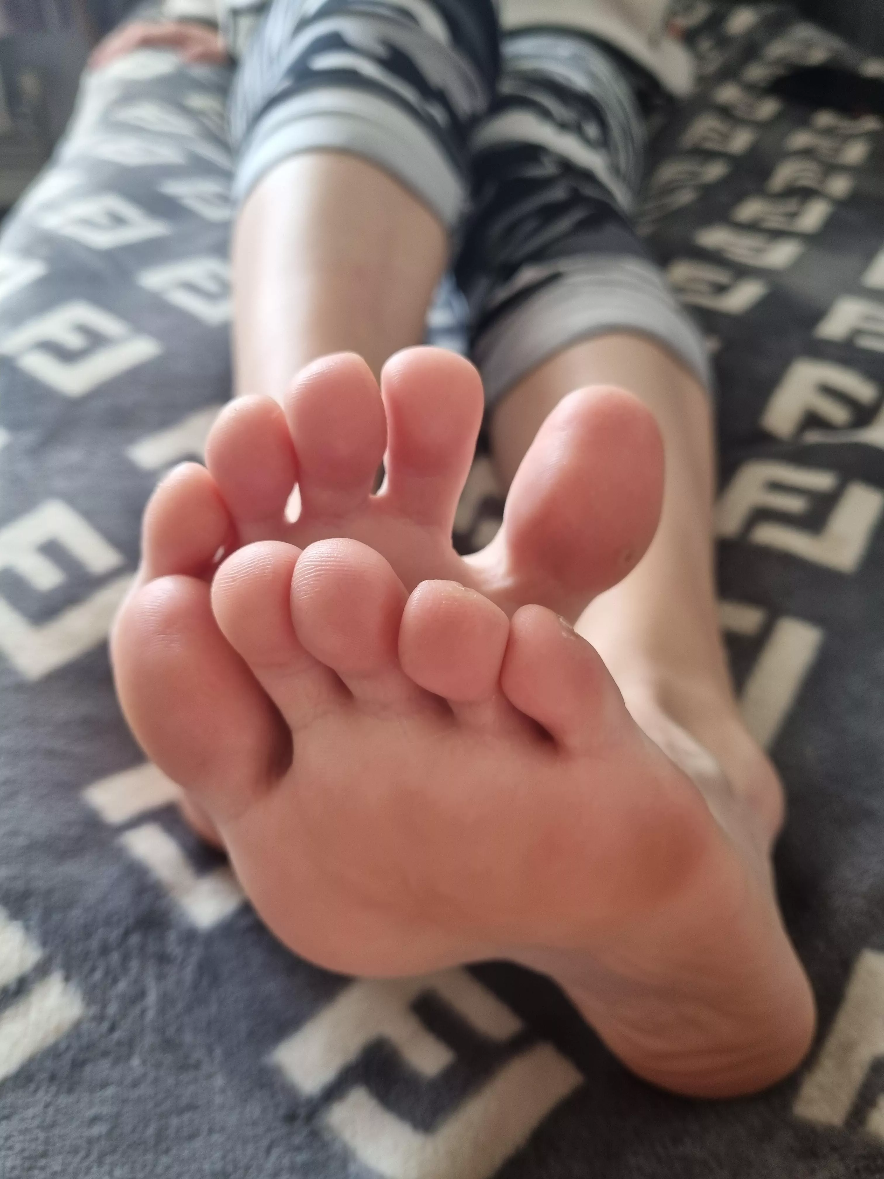 Look at these soft toes 😋🥰 posted by Fearless-Magician-52