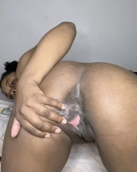 Look back at it (F19) by Haitian_sensation17