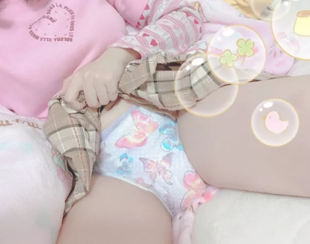 look!! buttaflys!!!! by vampiresparkleabdl