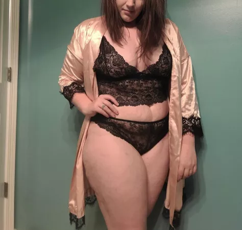 Look good in black by mia7693