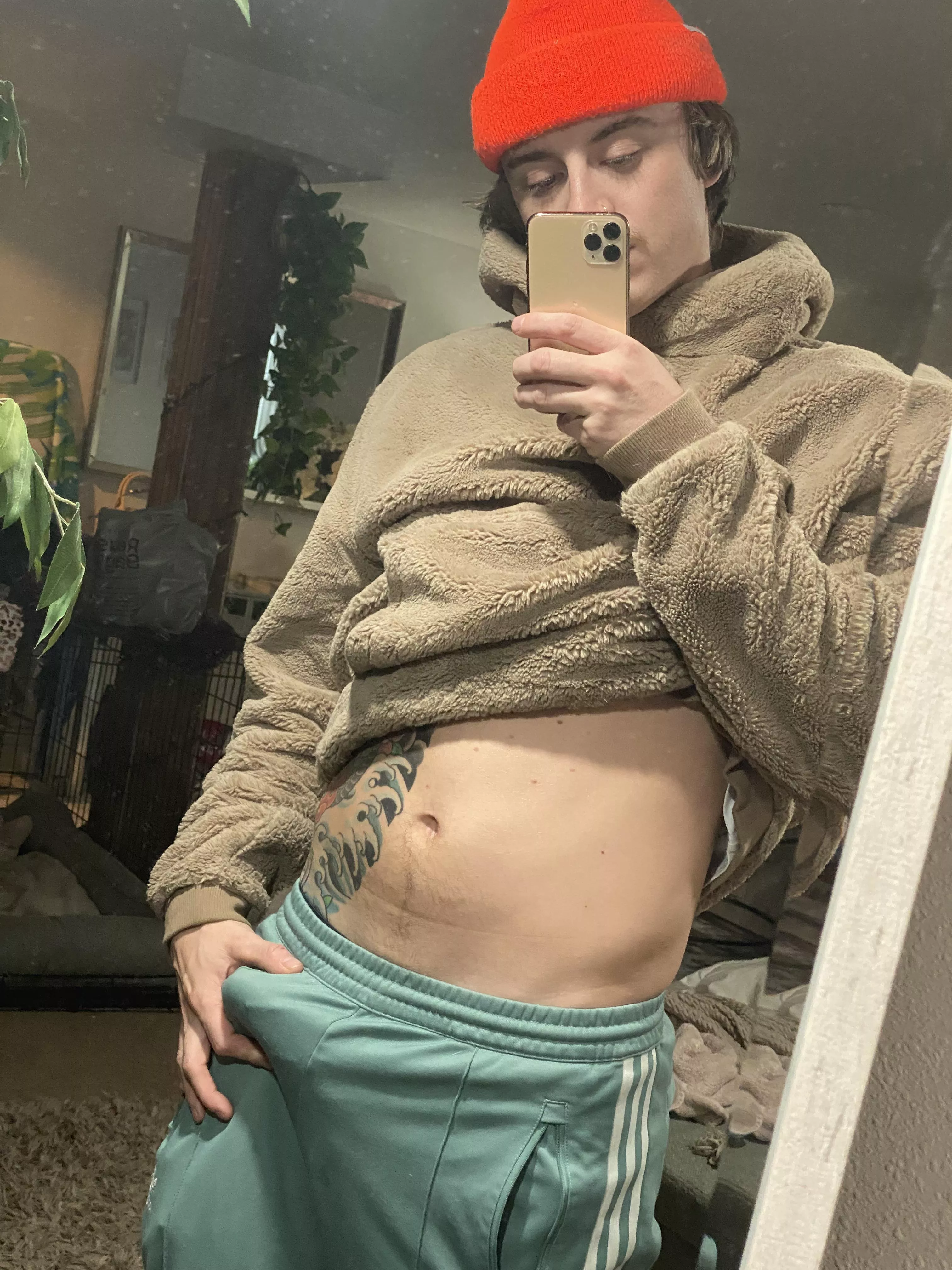 Look in the mirror and watch daddy fuck you 😡🥵😡 posted by KinkyKings444