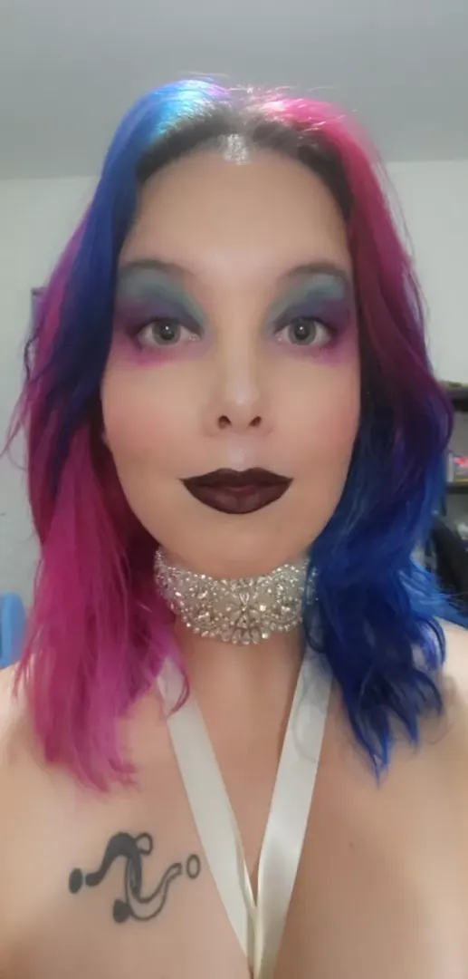 Look into my eyes posted by alwaysthefeisty