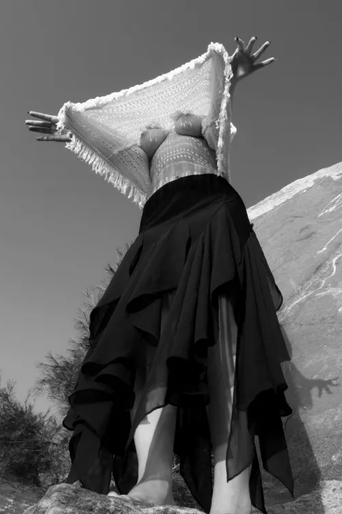 Look Up... by modeladventurer