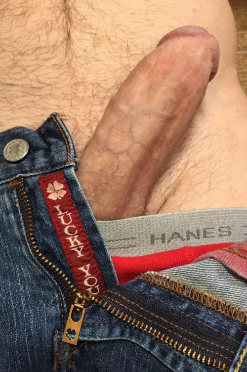 Looking around by Smelleycat123