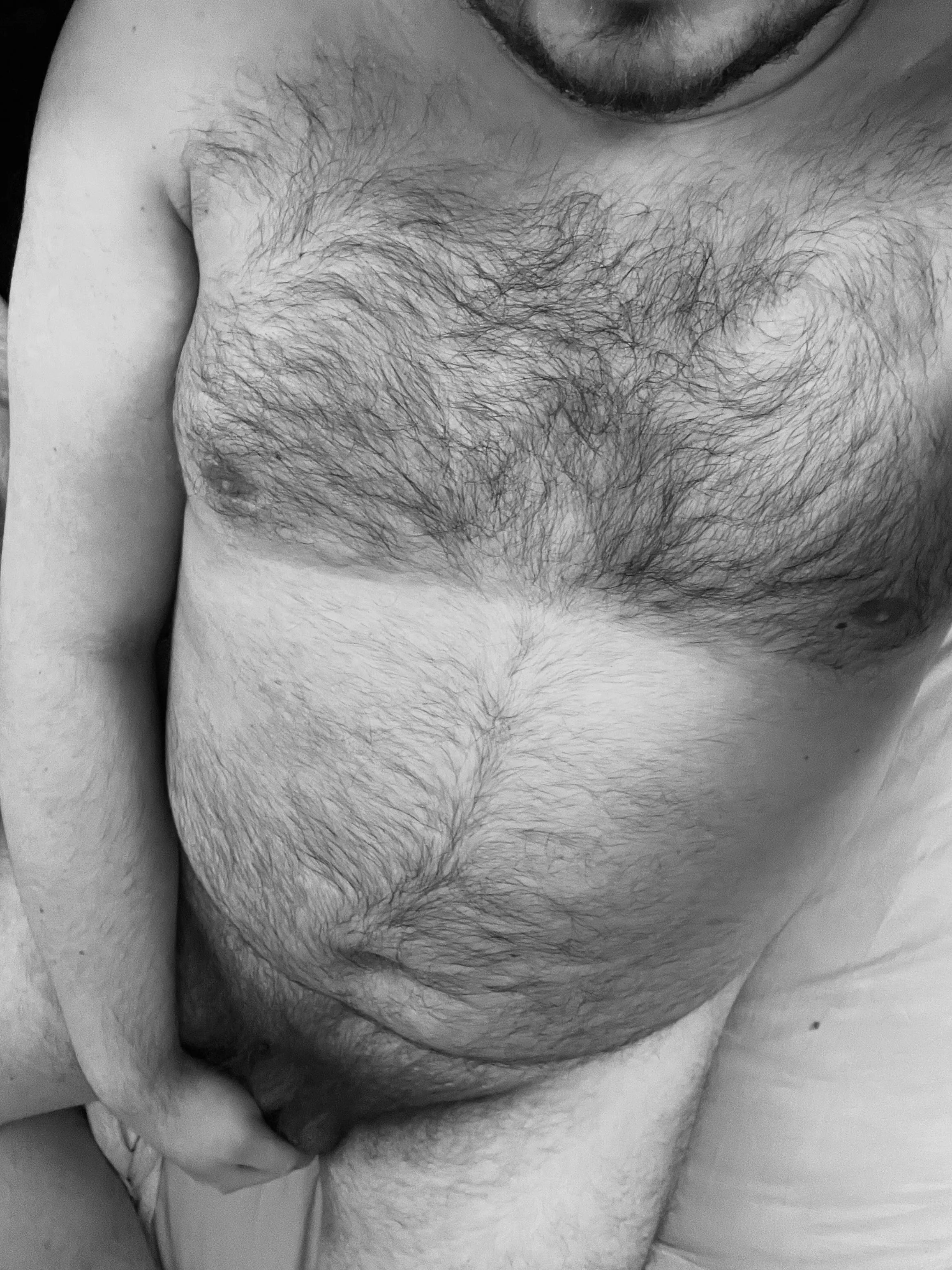 Looking for a cuddle buddy… or maybe more 😈 posted by renanx97