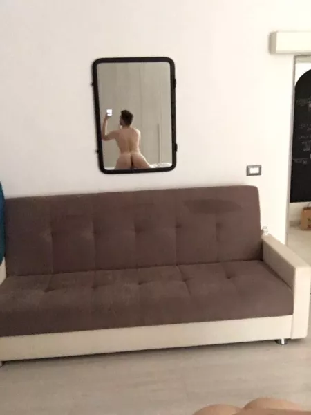 Looking for a face to sit on by Maczek_