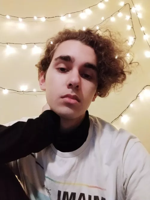 Looking for a gaymer friend by Picadesque