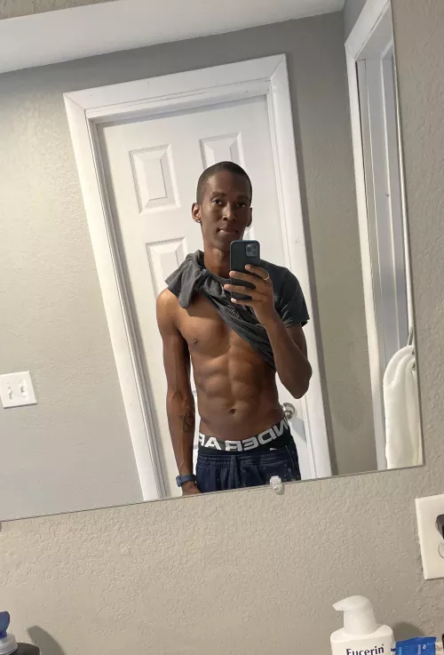 ⬇️looking for a husbear. DM me! by kansasgaymer