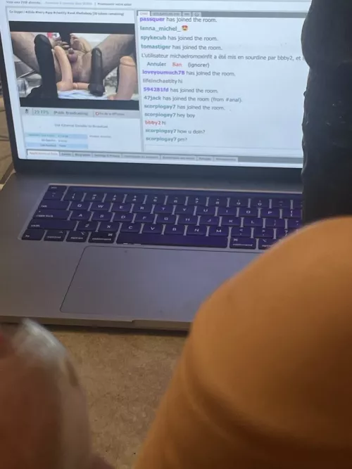 Looking for a master live now on cam user bbby2 by Bi-canadiantoys