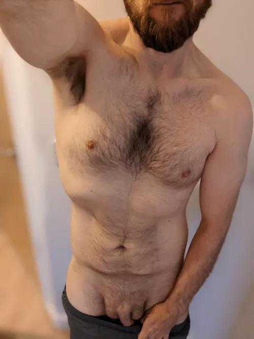 Looking for a workout buddy... by BeardedBrit90