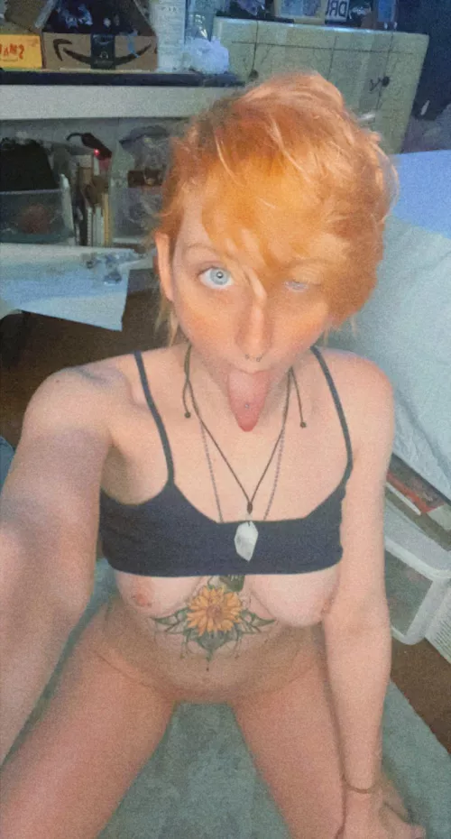 Looking for an older man 😜 by imjust-18