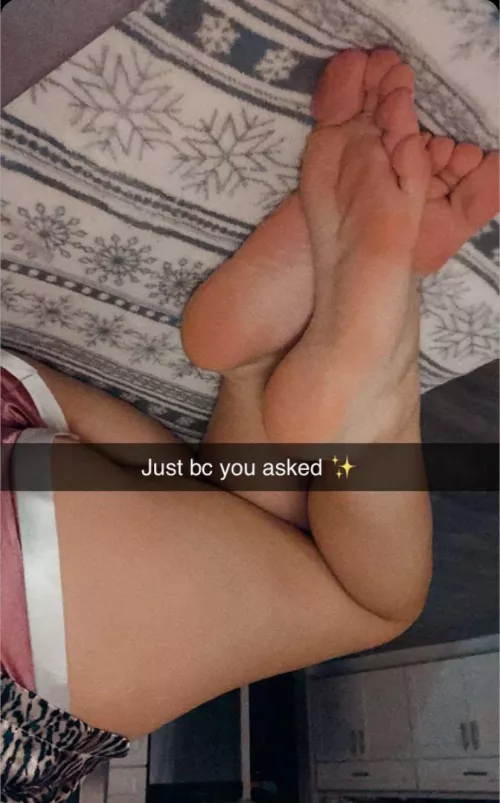 Looking for another foot girl I can handle around 😈 by Revolutionary_Mall81