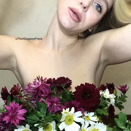 Looking for armpit eater 😉 by YourGoddessFreya