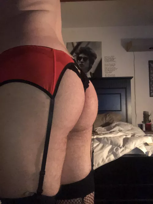 Looking for big dicks that want this ass. Message me by Unique_Experience_11