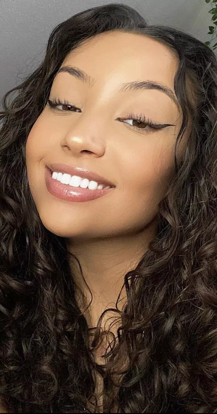 Looking for bull cocks to cock and drench this slutty teen (must start off with a cock trib) kik: r4peeeeee posted by cumblaster55677