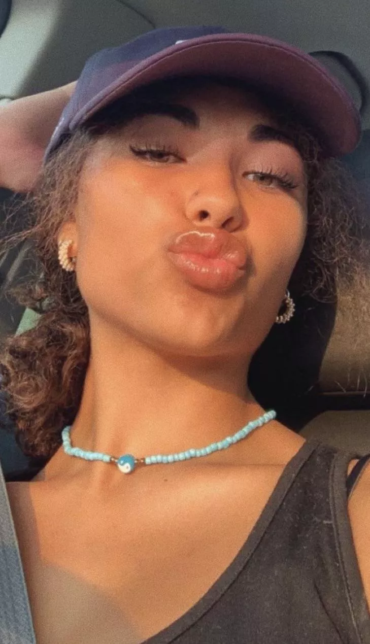 Looking for bull cocks to splatter this light skin teen with cum (must start off with a cock trib) kik: r4peeeeee posted by cumblaster55677