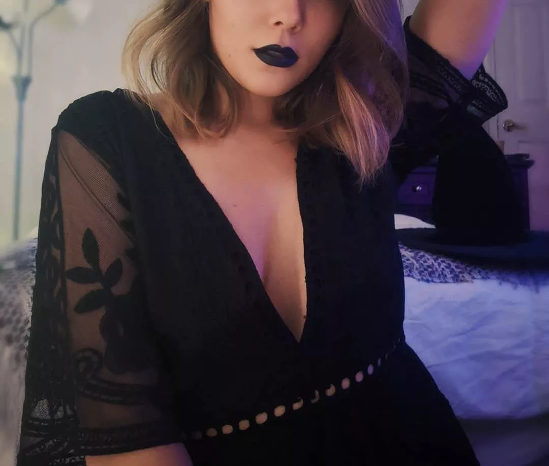 Looking for colored men and women to own, now docent that sound nice? posted by Mysterious_Win5670