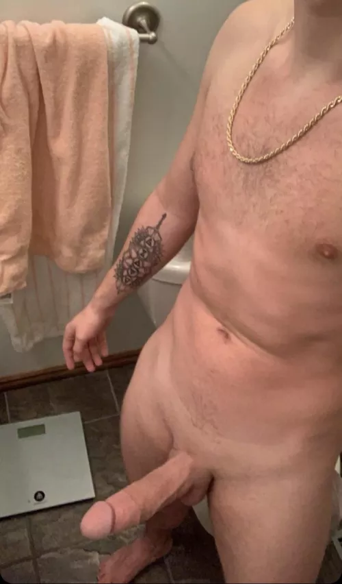 Looking for honest rates, and pm’s open. (M) 23 by MBDC44