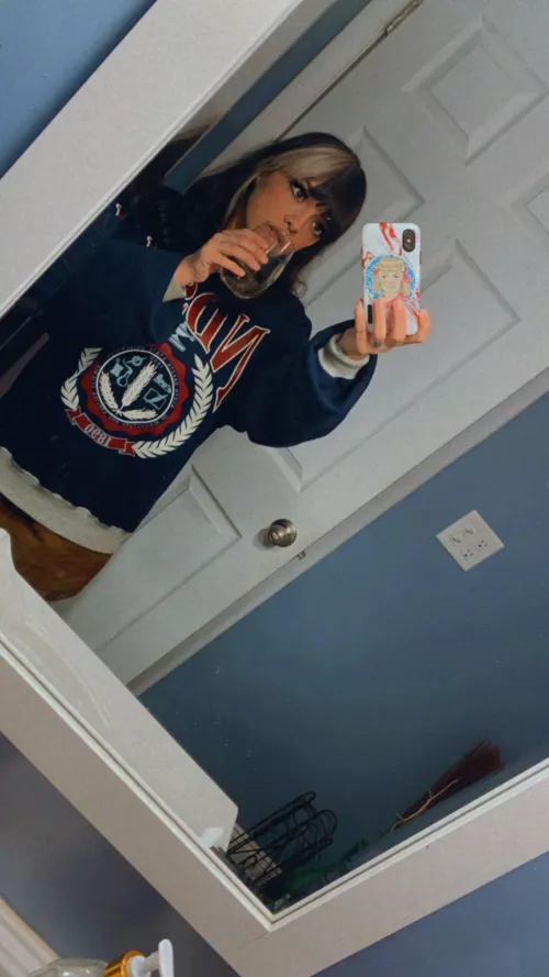 ✨Looking for online weekly only ✨ by gabriiellemarie