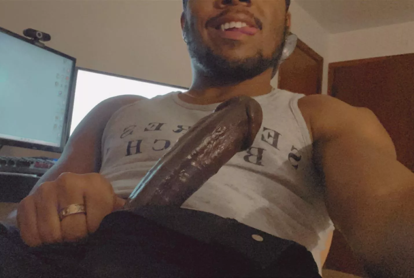 Looking for some appreciation 🥵 posted by Comprehensive-Dig963