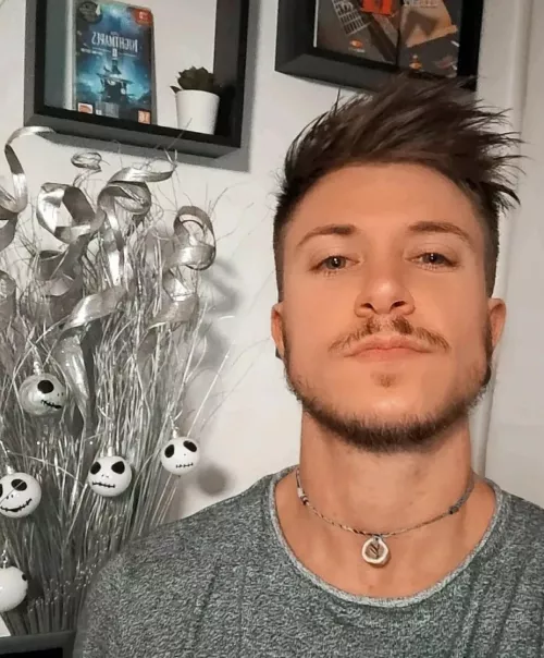 Looking for some gaming ideas. Tired of all the toxicity on CoD and yeh Not to mention I'm addicted to buying the guns. by Crixuseatstacos