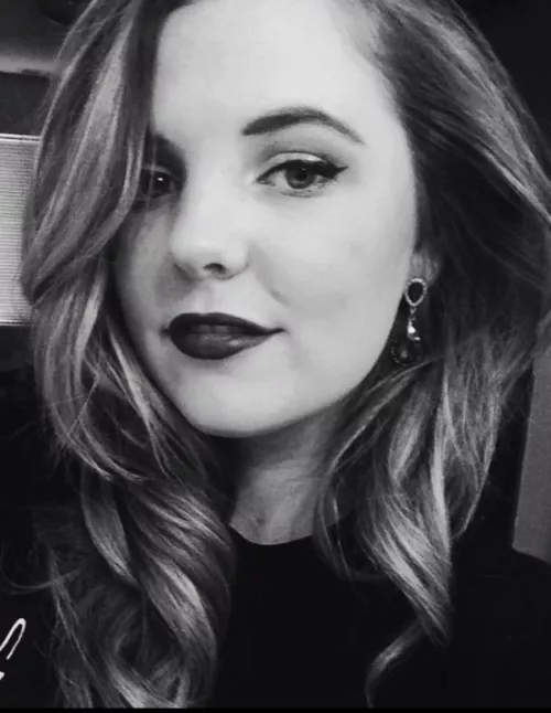 Looking for someone to cum on my cousins pretty face. Dm me or kik me: naughty.4.life by Naughtymormon01