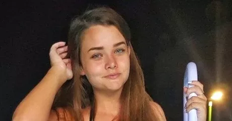 Looking for sugar daddy to make me happy - my snap - huskmick posted by 694201488